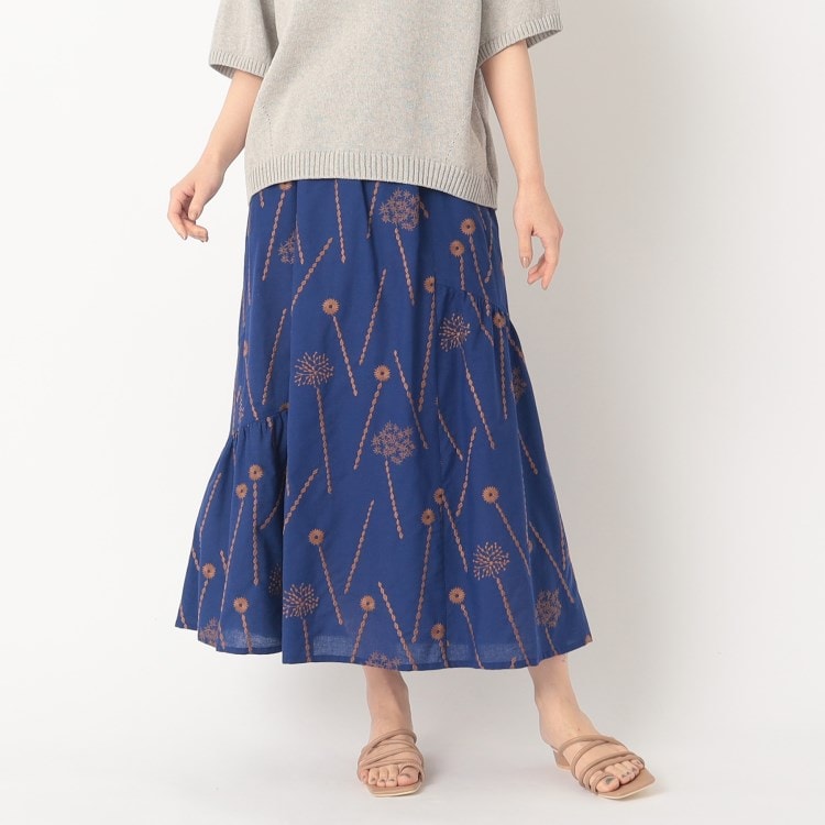 ルイシャンタン(Lui Chantant)の【echino／日本製】echino刺繍デザインスカート マキシ・ロングスカート